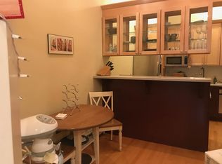 38 Grove St APT 1, Boston, MA 02114