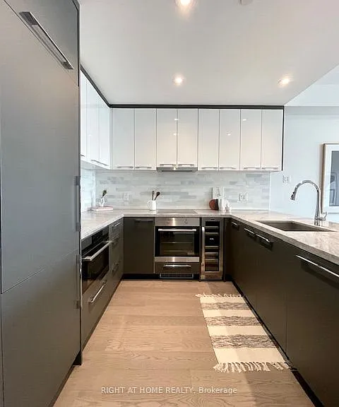 488 University Ave #4106 — Photo 11