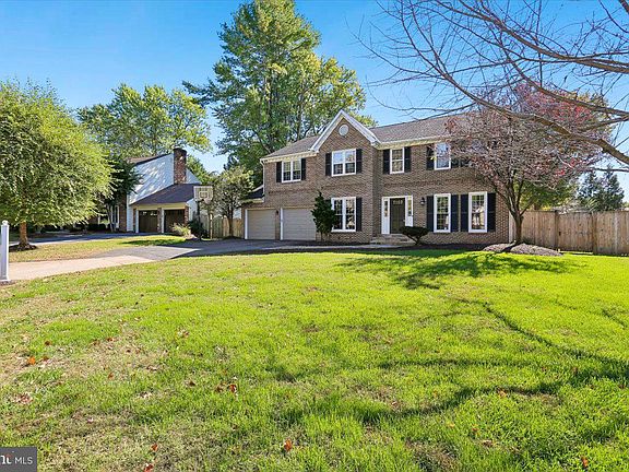 2nd image of 9808 Korman Ct