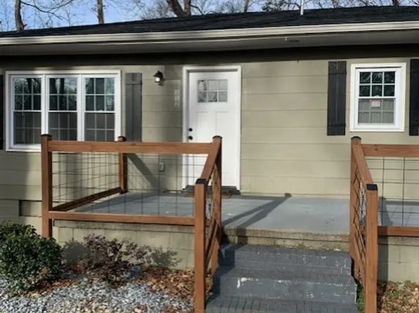 112 Poteat St, Chesnee, SC 29323