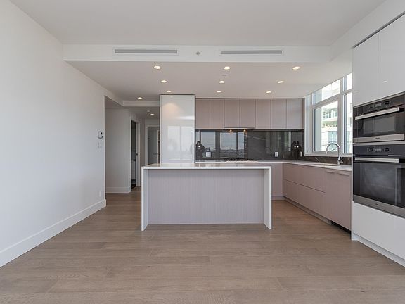 3rd image of 1632 Lions Gate Ln #1701