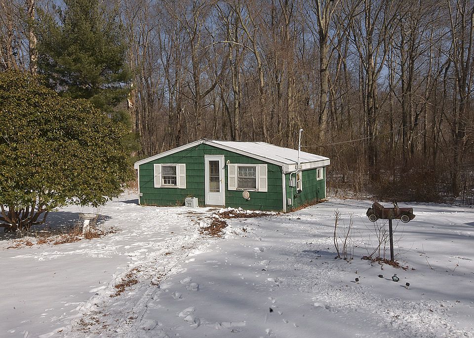 97 Hospital Rd Riverside RI Zillow