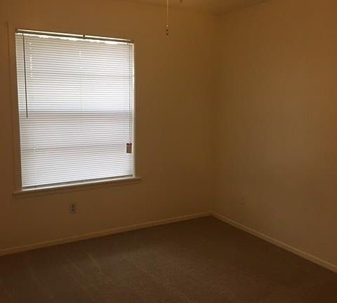 5th image of 1404 Bermuda Ct