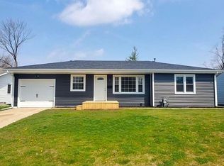 2230 Grandview Dr, Decatur, IL 62526