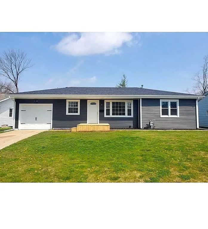2230 Grandview Dr photo 1