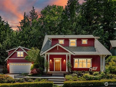 9385 NE North Town Loop, Bainbridge Island, WA, 98110