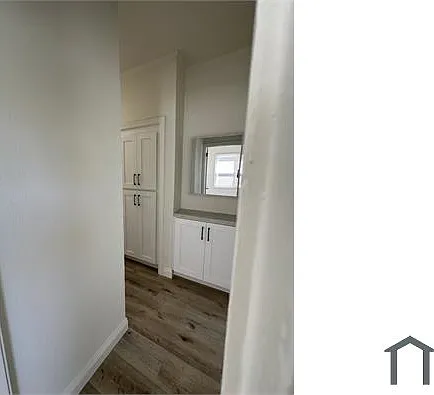 4506 S Hoover St — Photo 11