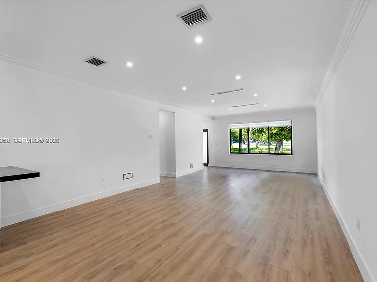 365 Fairway Dr — Photo 29