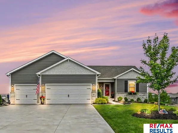 805 N 10th Ave, Springfield, NE 68059