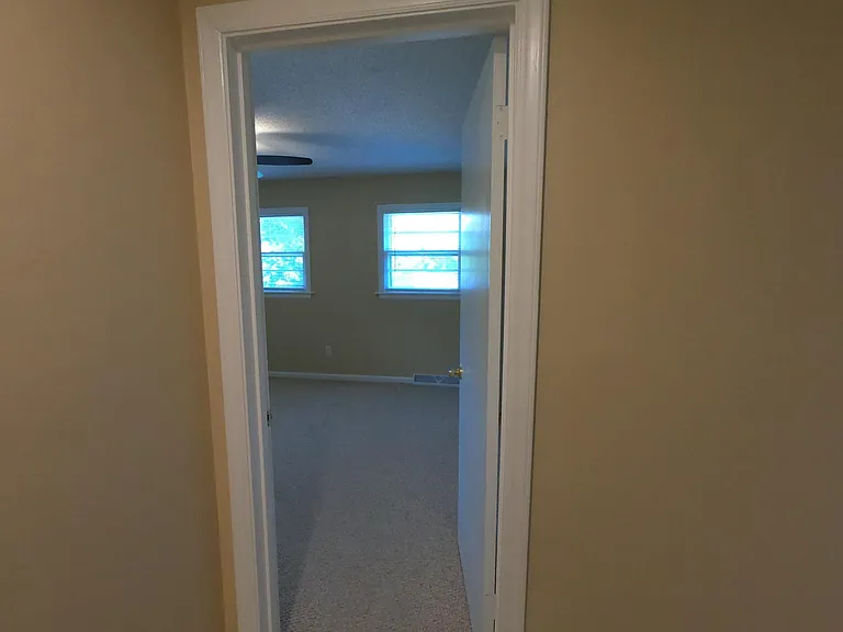 5830 Perry Ln — Photo 23