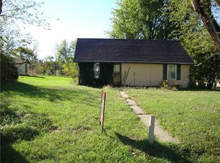 16115 Masonic Dr, Dearborn, MO 64439