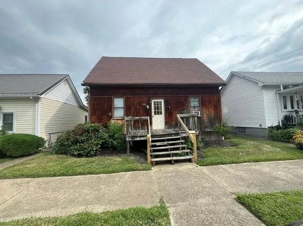 1208 4th Street, Moundsville, WV 26041
