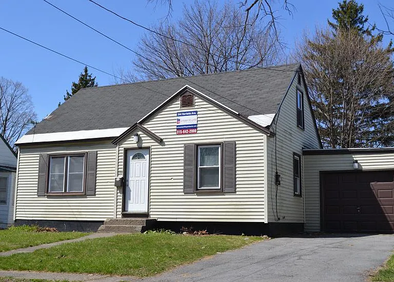 244 Harriette Ave — Photo 1