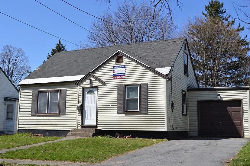 244 Harriette Ave