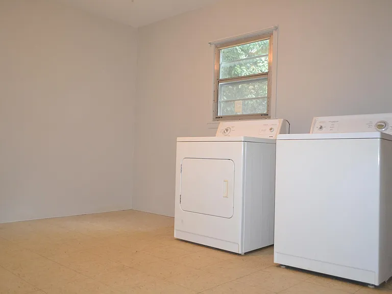 5709 Chesterfield Ave — Photo 10