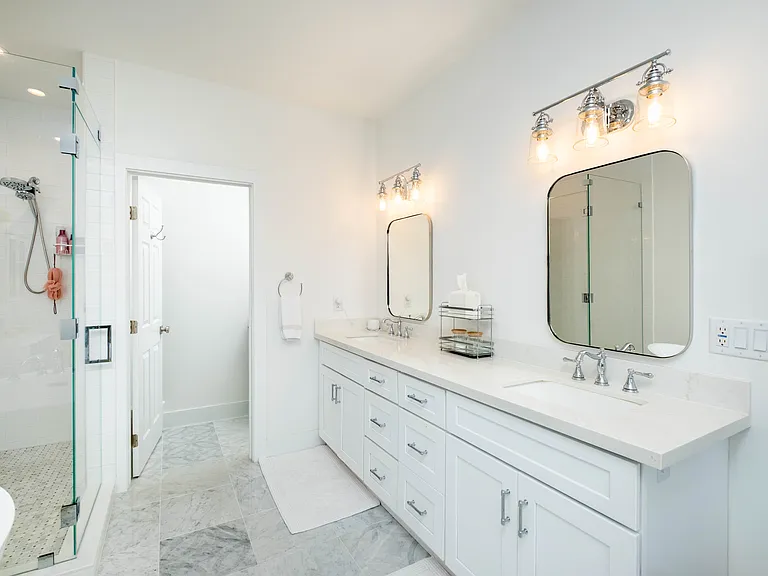204 Coral Ave — Photo 17