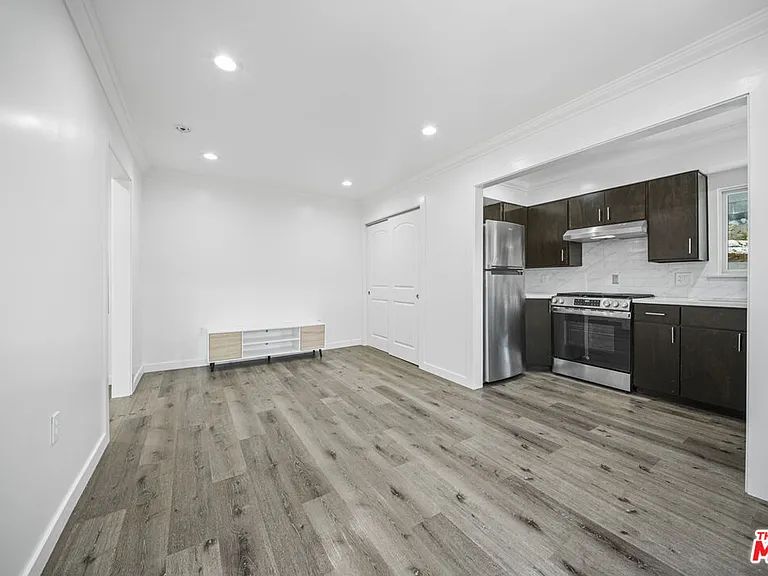 238 Thorne St #A — Photo 4