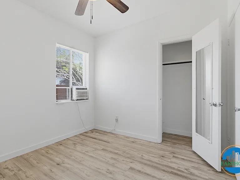 6366 Hampton Dr N — Photo 17