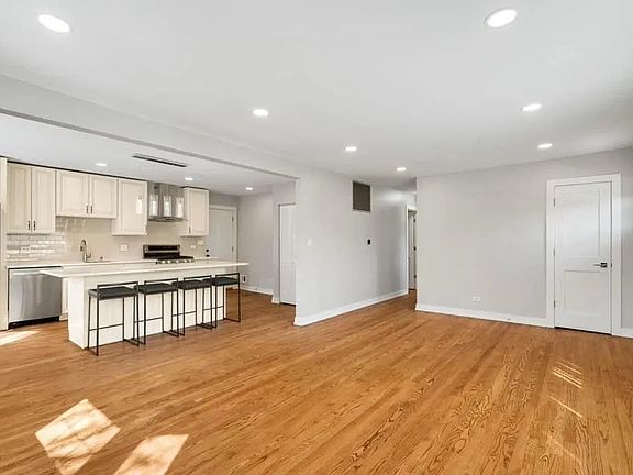 2nd image of 4626 Lilac Ave