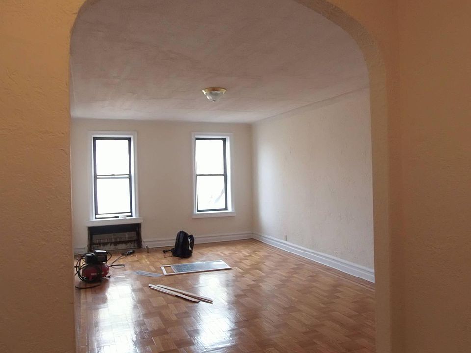 2nd image of 816 Ocean Ave APT 6B