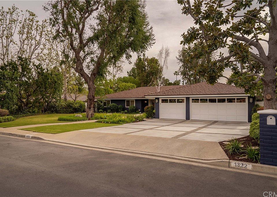 1st image of 1322 Arroyo Lindo Dr