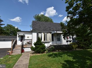 821 Grant Ave, Croydon, PA 19021