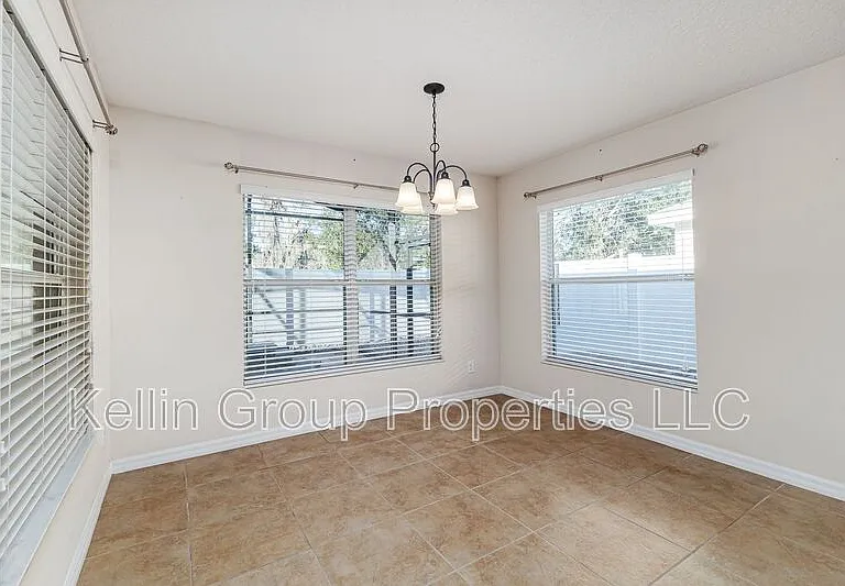 7233 Wakeview Dr — Photo 11