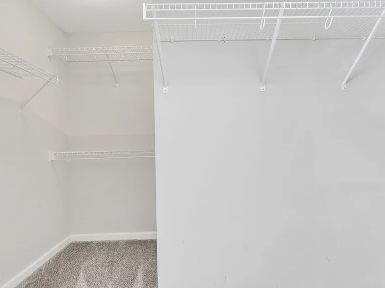 94 Lake Shore Blvd — Photo 13