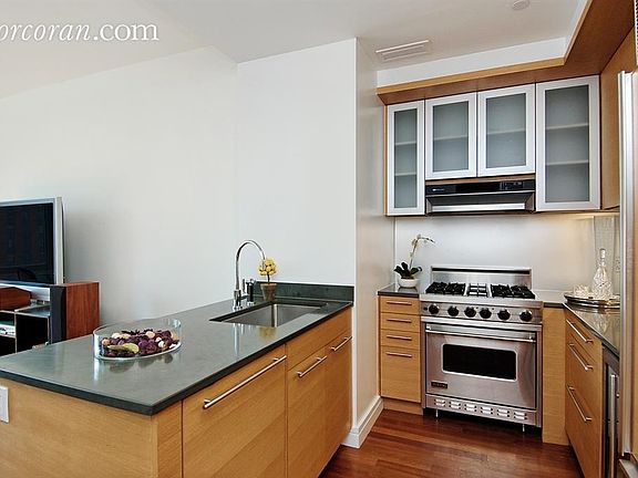 2nd image of 30 Little West St Penthouse 3D