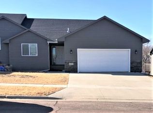 1203 N Archer Ave, Sioux Falls, SD 57103