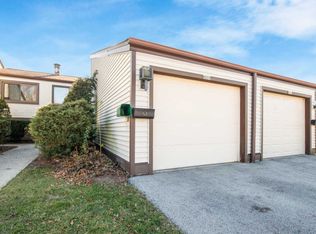 8319 N 107th St #4, Milwaukee, WI 53224