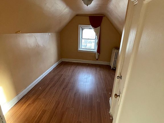 3rd image of 17 1st St APT 3