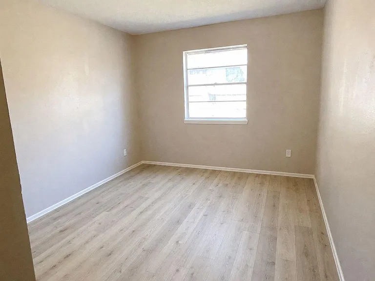 2130 Union Mill Rd — Photo 14