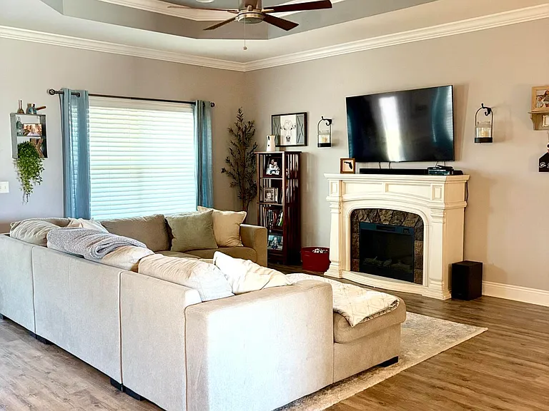 3720 Cedar Park Dr — Photo 5