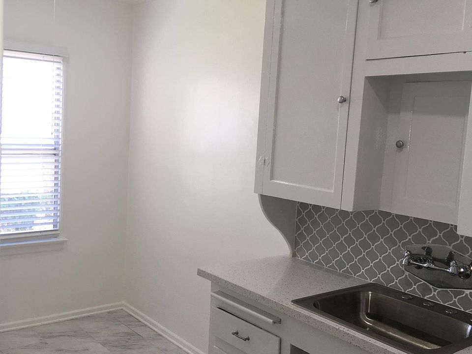 1st image of 1142 Harvard St #1