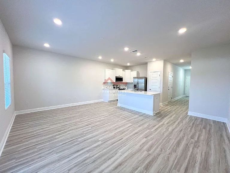 3997 Pendragon Cir — Photo 4