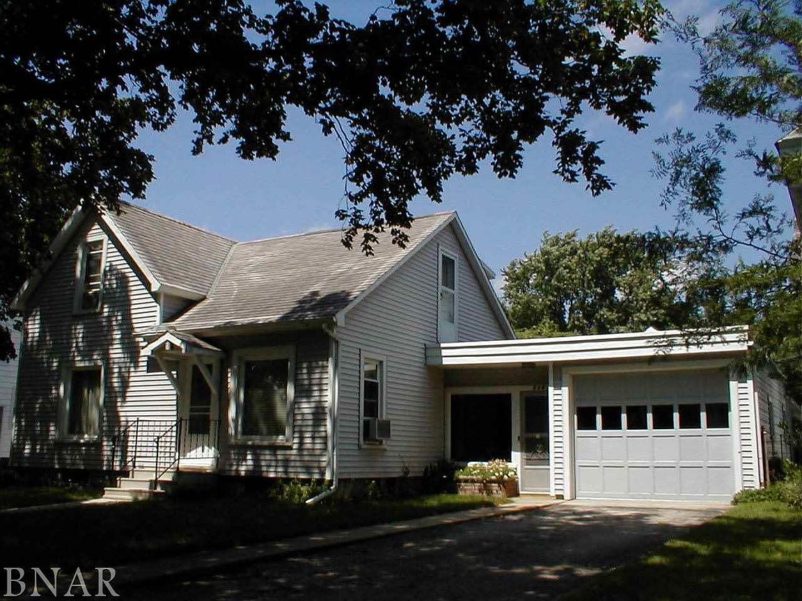 114 W 4th St, Gridley, IL 61744 Zillow
