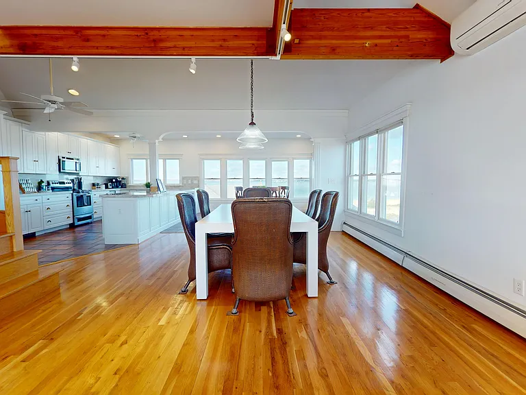 750 Dune Rd — Photo 25