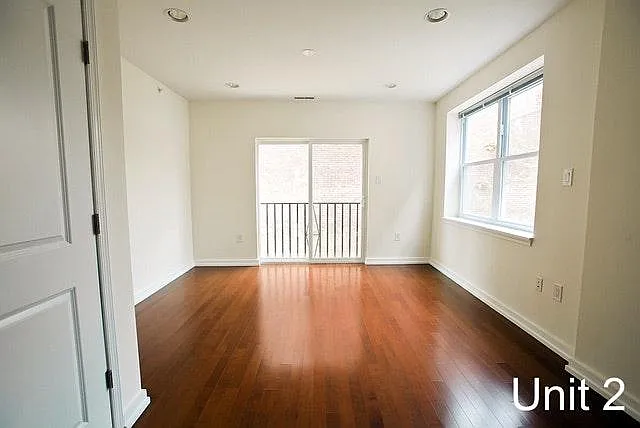 802 N 16th St #2 — Photo 2