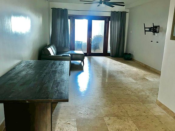 2nd image of 305 Granada Del Mar