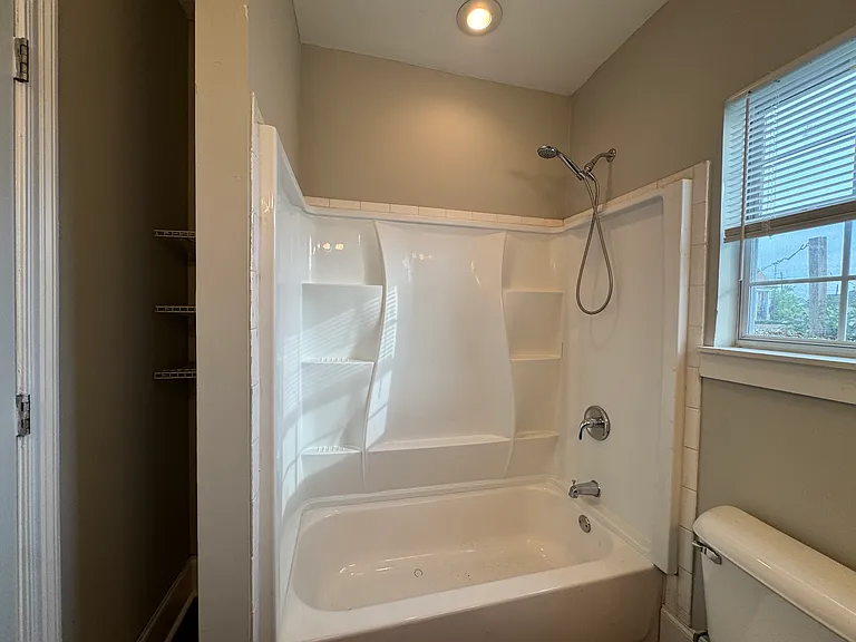 2639 Dumaine St — Photo 16