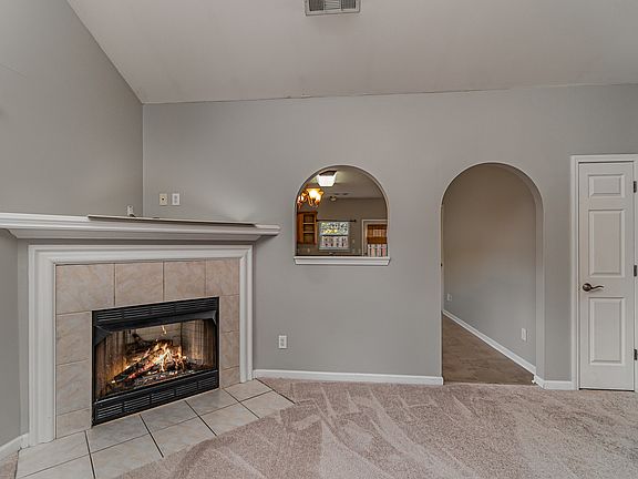 4th image of 1101 Downs Blvd APT 81