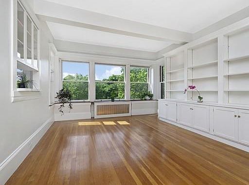 4th image of 1080 Beacon St APT 4C