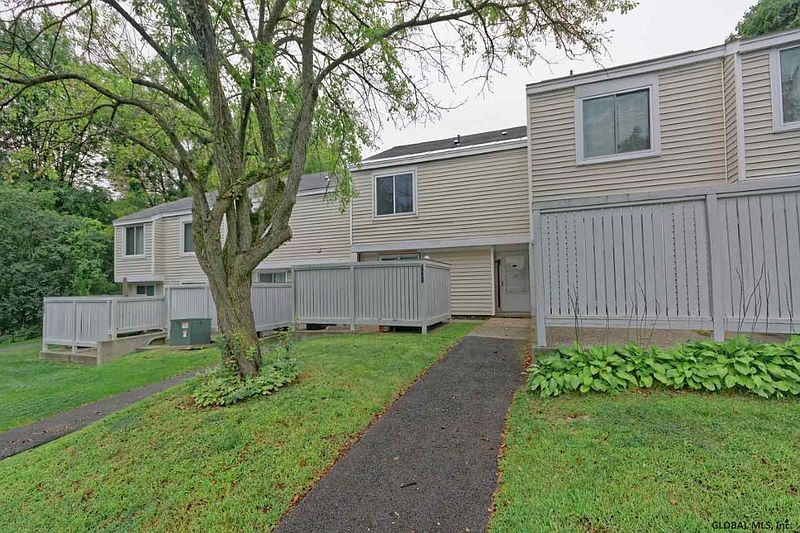 2nd image of 2403 ROCKPORT Court