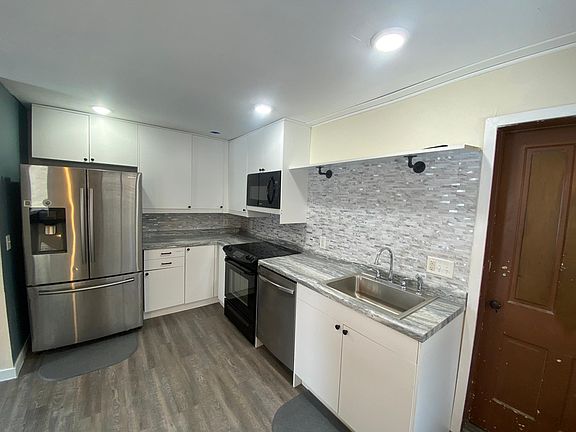 3rd image of 621 S Smalley St #1