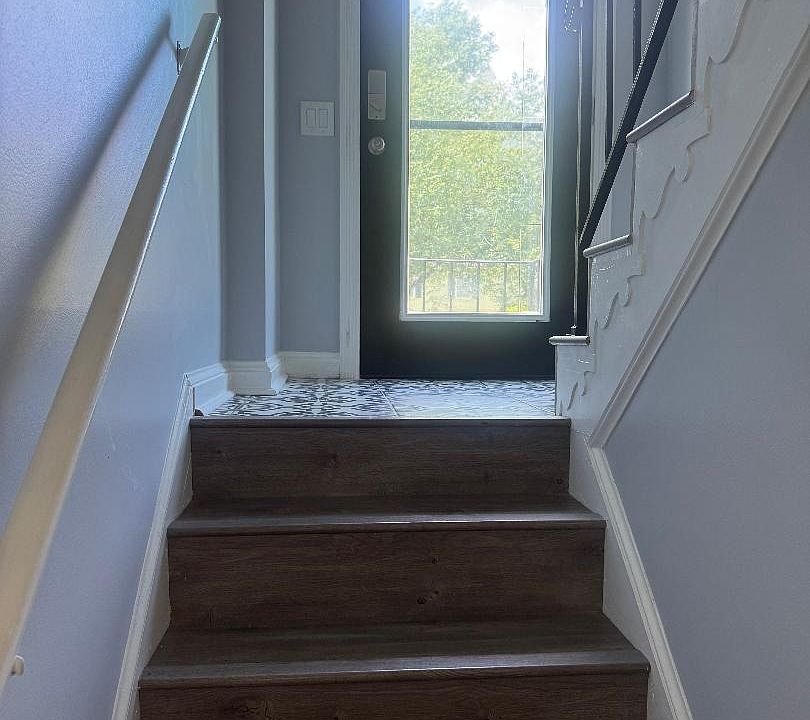 main entrance from 1rst level