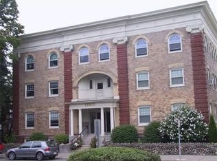 306 Main St APT 6, Melrose, MA 02176