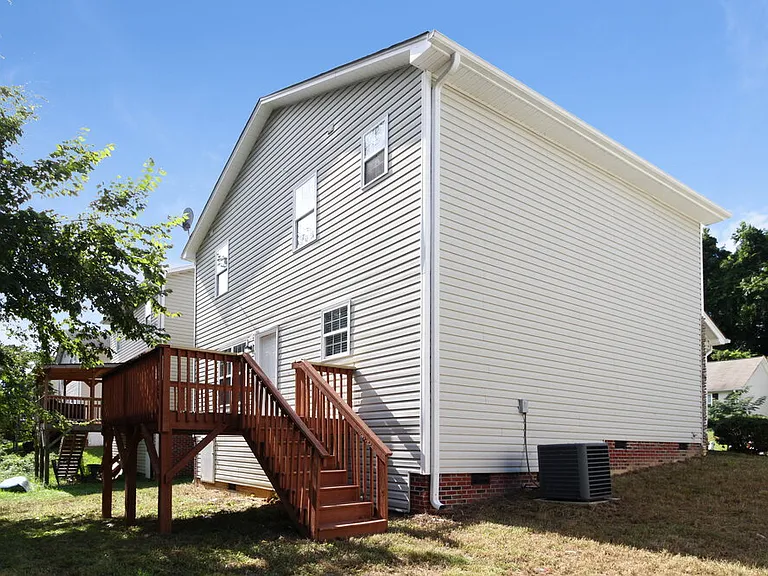 4014 Mountainridge Dr — Photo 17