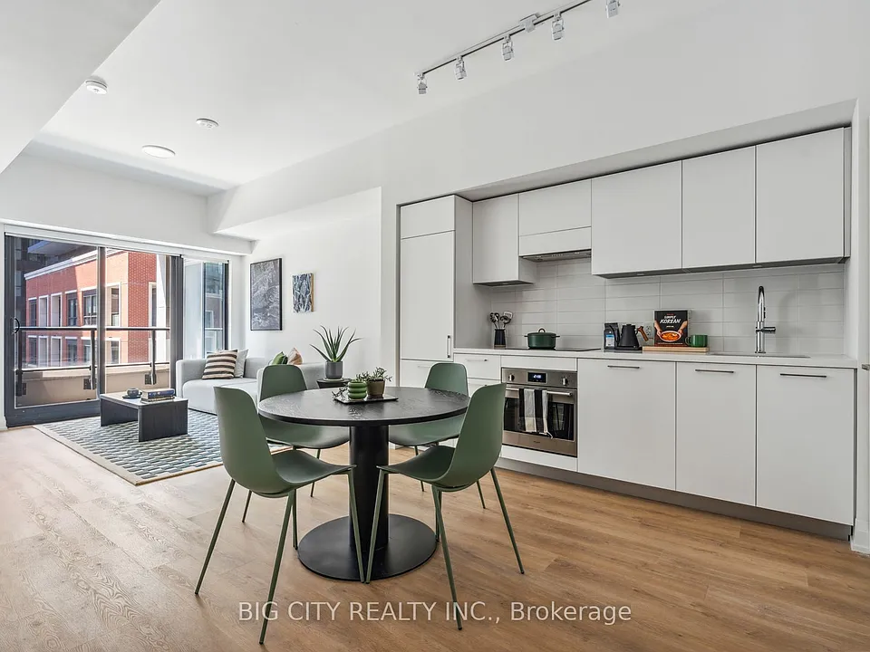 36 Brentcliffe Rd #307