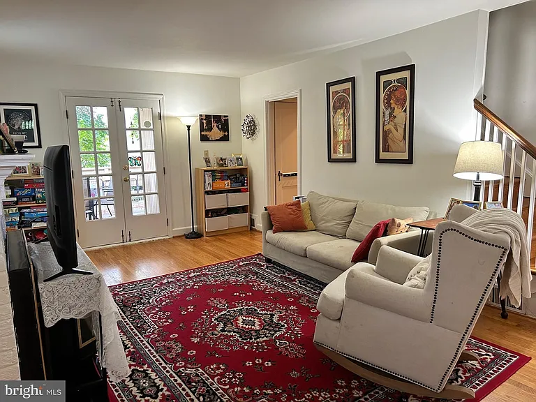 812 Woodside Pkwy — Photo 12